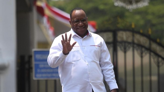 Wakil Menteri Dalam Negeri John Wempi Wetipo mengajak seluruh elemen masyarakat Papua untuk bersinergi dalam membangun dan menciptakan kesejahteraan.