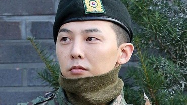 Resmi Selesaikan Wamil, G-Dragon Disambut Ribuan Penggemar