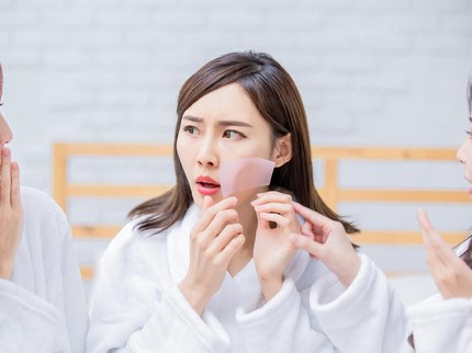 Rangkaian Skincare untuk Kulit Berminyak, Utamanya Harus Bersih!