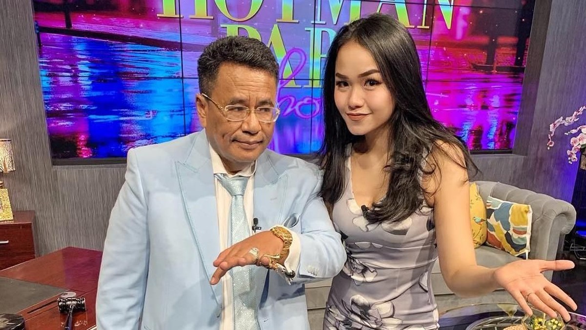 Enam potret manis Tenny Amelia Putri&comma; perempuan muda dan cantik yang baru merambah dunia hiburan&period;