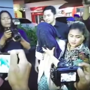 Artis Terduga Prostitusi Online Ditangkap di Dalam Kamar Hotel