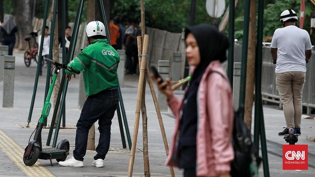 Layanan transportasi online Grab Indonesia buka suara soal imbauan pemerintah untuk membayar tunjangan hari raya (THR) kepada para driver ojek online (ojol).