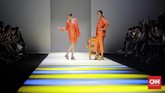 FOTO: Kala Nuansa Modern dan Klasik Bercumbu dalam Busana Indonesia Fashion Forward (IFF) mewarnai panggung Jakarta Fashion Week (JFW) 2020 dengan karya PVRA, Lekat, dan Day and Night pada Sabtu (26/10).