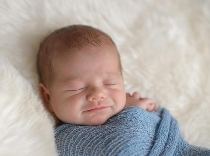 15 Nama Bayi Laki-laki Bermakna Cahaya dari Berbagai Bahasa