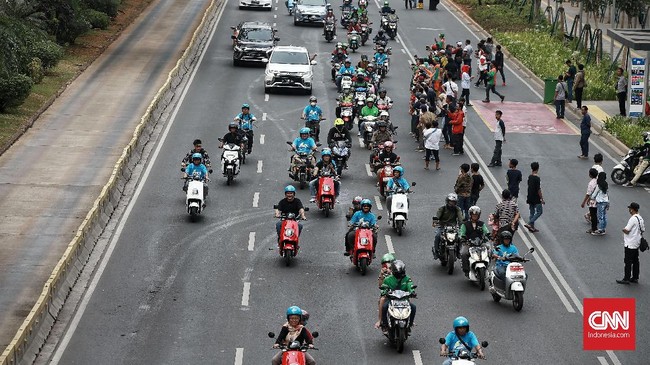 Kamar Dagang dan Industri Indonesia menilai sektor yang seharusnya didorong lebih dahulu dalam pengembangan industri elektrifikasi adalah sepeda motor.