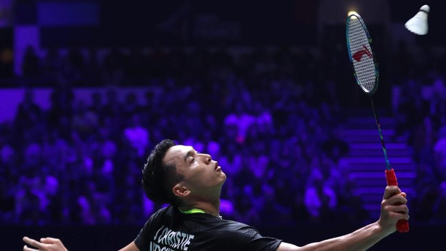 Jonatan Christie menang 21-15 dan 21-13 atas Anders Antonsen pada babak perempat final Hong Kong Open 2019 di Hong Kong Coliseum, Jumat (15/11) malam WIB.