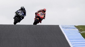 Sebelum Jatuh, Marquez Beri Pelajaran ke Vinales