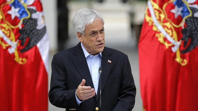 Presiden Sebastian Pinera mencabut status darurat yang dideklarasikan di tengah unjuk rasa besar-besaran di Chile. Namun, demonstrasi masih berlangsung.