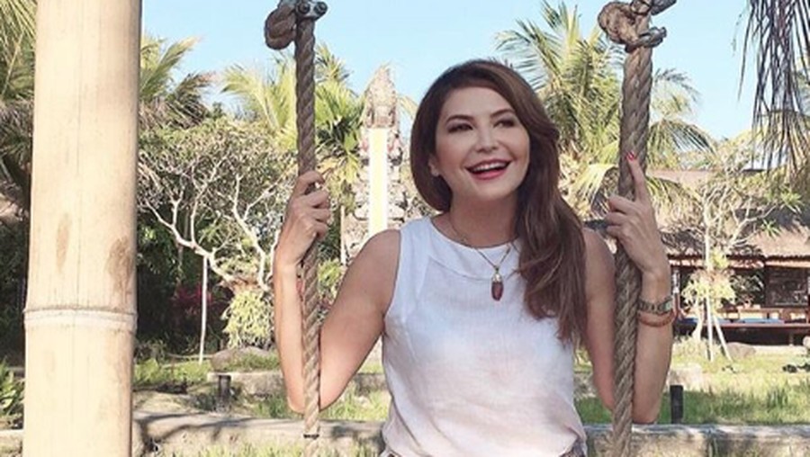 Geramnya Tamara Bleszynski dituduh pura-pura peduli oleh seorang netizen di Instagram.
