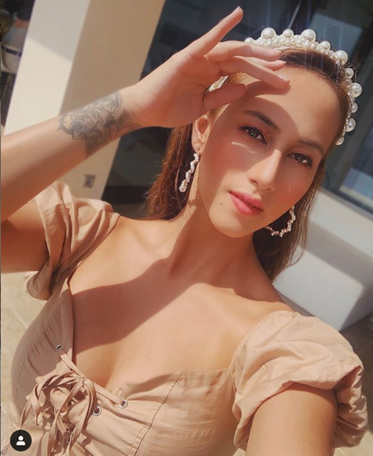 Calon istri Mike Lewis&comma; Janisaa Pradja memang hobi mememerkan tubuhnya&period; Ia tak segan mengunggah foto memakai bikini hingga lingeri di Instagramnya&period;