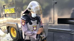 Demo Mahasiswa di Kendari, Polisi Kena Lempar Kotoran Hewan