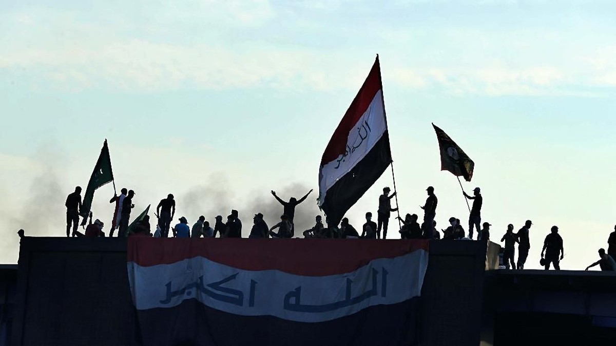 FOTO: Demo Berdarah di Irak Telan 60 Korban Jiwa