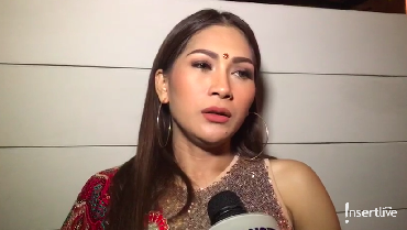 img-title Tata Janeeta Unggah Foto Pernikahan, Sosok Suami Barunya Bikin Kaget