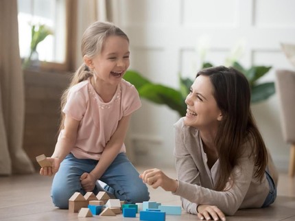 Bunda, Begini Cara Bikin Si Kecil Paham soal Jaga Jarak