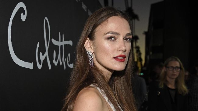 Keira Knightley menyebut ia telah menyepakati perjanjian dengan rumah produksi untuk adegan telanjang dan seksual dalam film 'The Aftermath'.