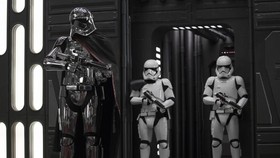 Tuai Kritik, 'Yoda' Bela 'Star Wars: The Last Jedi'