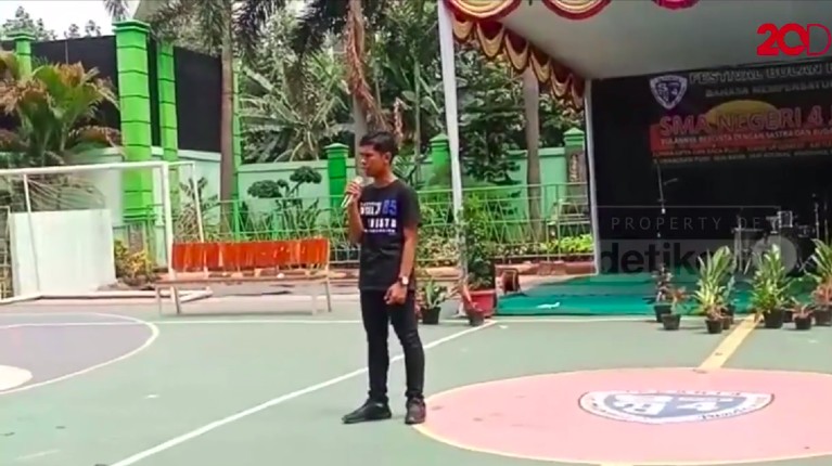 6 Fakta Febrian Firmansyah yang Bisa Tirukan Suara Jokowi 6 fakta menarik dari sosok Febrian Firmansyah yang viral lantaran mampu menirukan suara Jokowi. Apa saja faktanya?