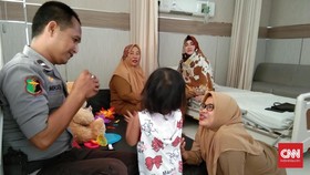 Autopsi Ditolak, Jenazah Ibu yang Busuk di Sisi Bayi Dikubur
