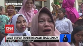 VIDEO: Tangis Bahagia Sambut Dibukanya Penyegelan Sekolah