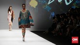 Kutipan dari penulis Oscar Wilde, kata Mel Ahyar, begitu relevan di dunia kekinian. Orang makin tak memiliki batas dengan 'second skin' miliknya. (CNN Indonesia/Andry Novelino)