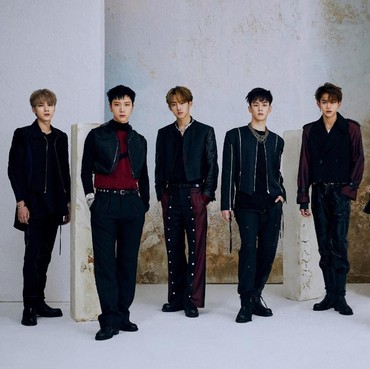 Lirik Lagu Moonwalk - WayV