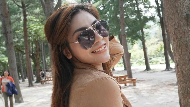 Intip sosok Liza Aditya yang terjerat skandal dengan Atta Halilintar melalui beberapa potret cantik berikut ini: