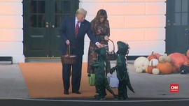 VIDEO: Donald Trump Rayakan Halloween di Gedung Putih