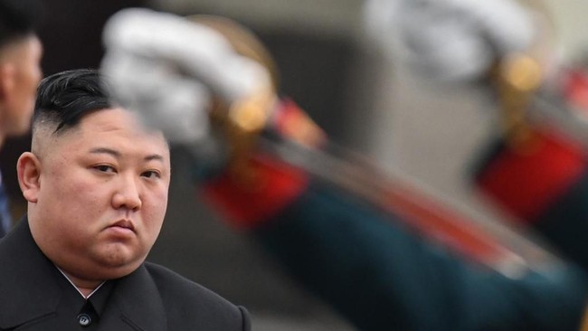 Korut menolak undangan yang ditujukan terhadap Kim Jong-un untuk menghadiri pertemuan puncak antara Korea Selatan dan sepuluh negara ASEAN di Seoul pekan depan.