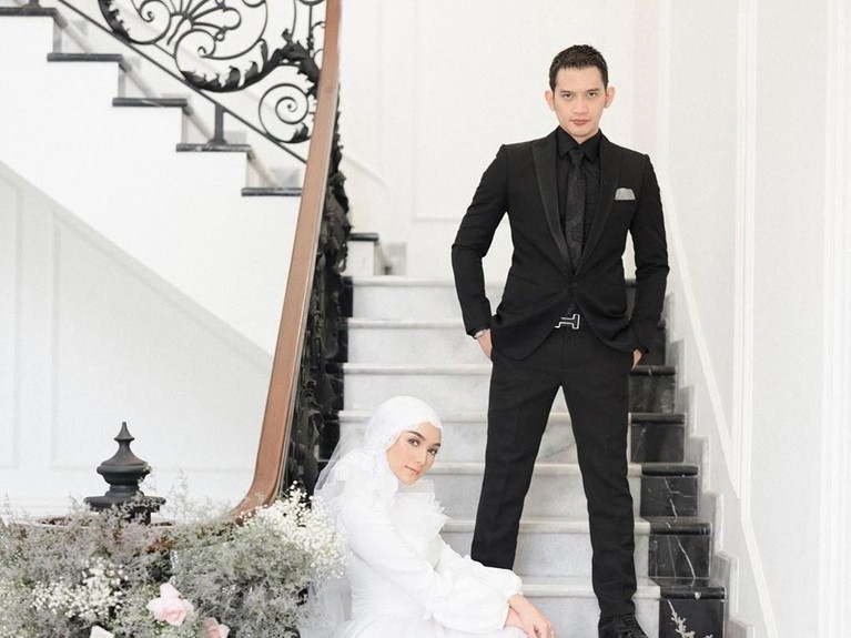 Bikin Meleleh, 7 Potret Prewedding Citra Kirana dan Rezky Adhitya Citra Kirana dan Rezky Adhitya akan segera melenggang ke jenjang pernikahan. Keduanya sudah semakin berani mengunggah foto-foto romantis di media sosial.