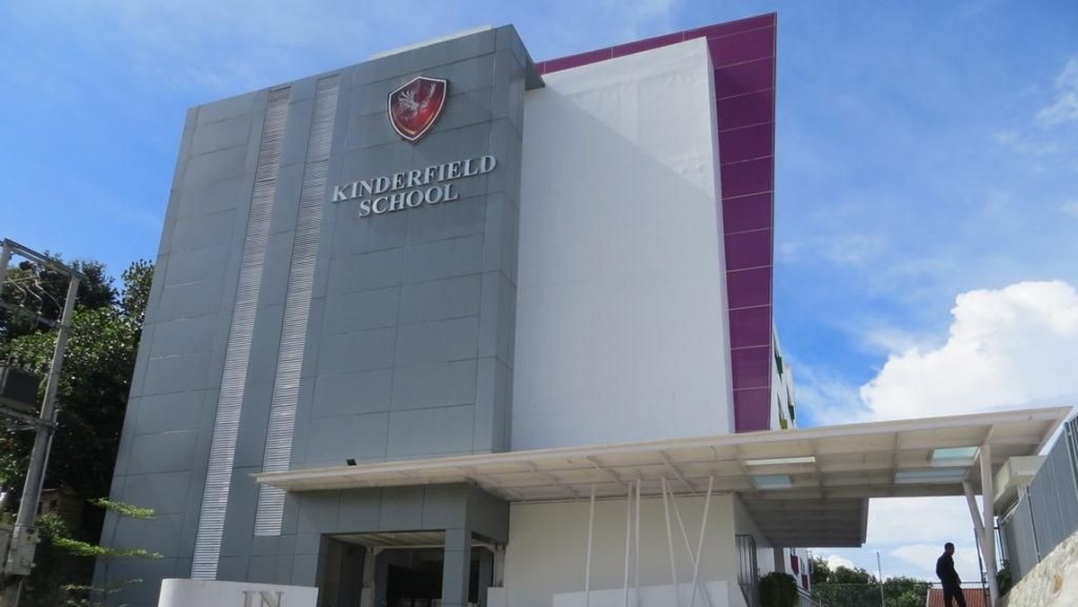 Tujuh sekolah berikut ini menjadi favorit para selebriti Tanah Air&period; Tak main-main&comma; 7 sekolah berikut memiliki biaya masuk sekolah yang sangat fantastis&period;