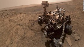 img-title 'Narsistik' Rover NASA Saat Kumpulkan Sampel Batuan di Mars