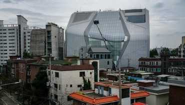 Siap Huni, Gedung Baru YG Entertainment Dikecam Warga Setempat