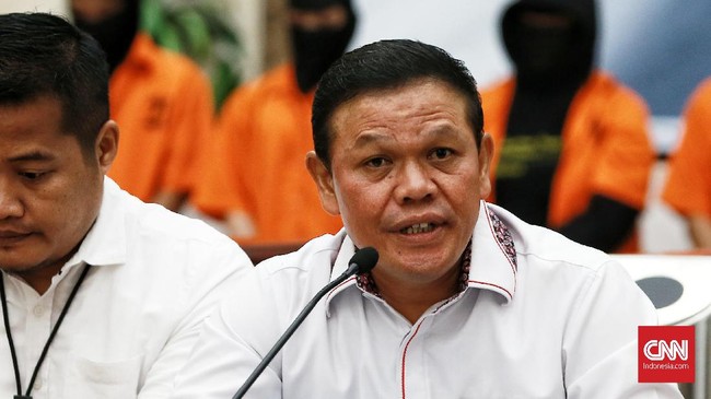Enam pelaku yang ditangkap polisi disebut menawarkan 48 wanita yang menjadi korban untuk bekerja di di Timur Tengah, dengan gaji Rp5 juta per bulan.