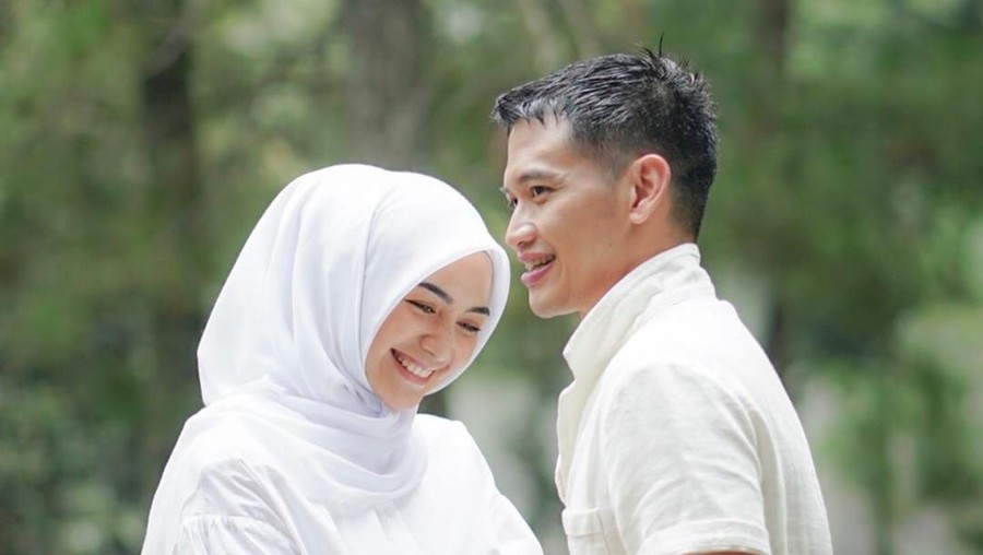 Rezky Aditya dan Citra Kirana mengungkap pesan-pesan saat PDKT, mulai dari tanya kabar hingga tanya kapan nikah.
