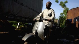 FOTO: Vespa Renta Buatan Indonesia 'Pensiun' di Afrika