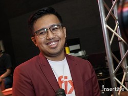 Dapat Banyak Ucapan Terima Kasih, Ini Peran Joshua Suherman di Buku Aurelie Moeremans