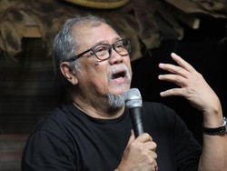Selamat Jalan Maestro Teater Indonesia, Nano Riantiarno...