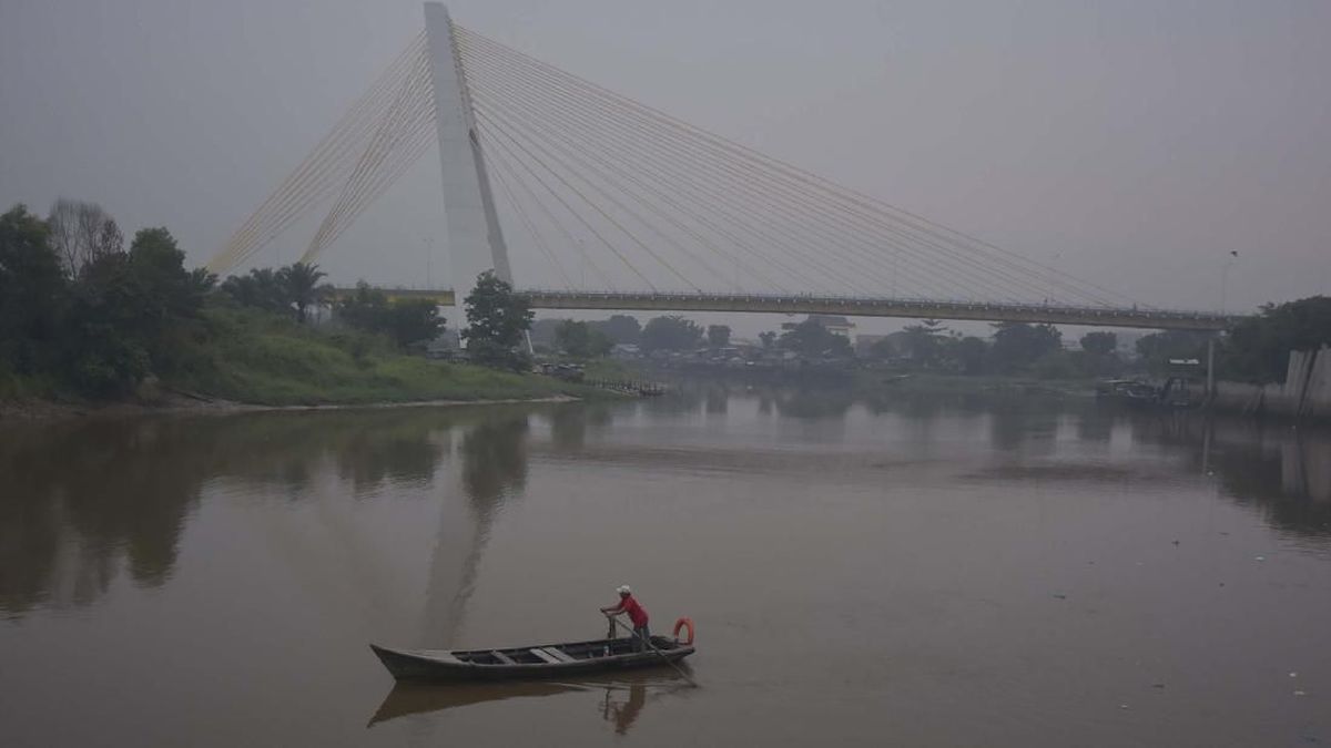 Asap Karhutla Selimuti Pekanbaru Senin Pagi, Kualitas Udara Hitam