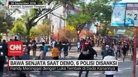 VIDEO: Bawa Senjata Saat Demo Kendari, 6 Polisi Disanksi