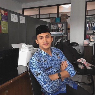 Buat Netizen Deg-degan, 3 PNS Tampan Ini Sempat Viral di Media Sosial