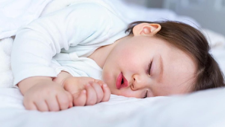 Nama bayi perempuan berikut bisa jadi inspirasi Bunda memberi identitas si gadis kecil.