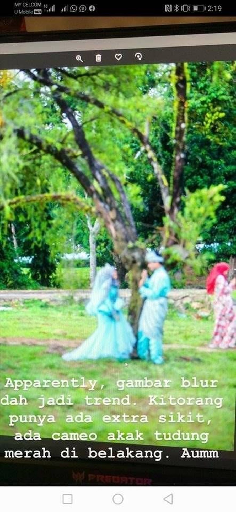 Pasangan pengantin ini harus menelan kekecewaan usai membayar mahal beberapa jasa profesional untuk keperluan pernikahan.