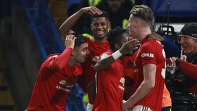 Meme Lucu Gol Tendangan 'Roket' Rashford yang Mirip Ronaldo