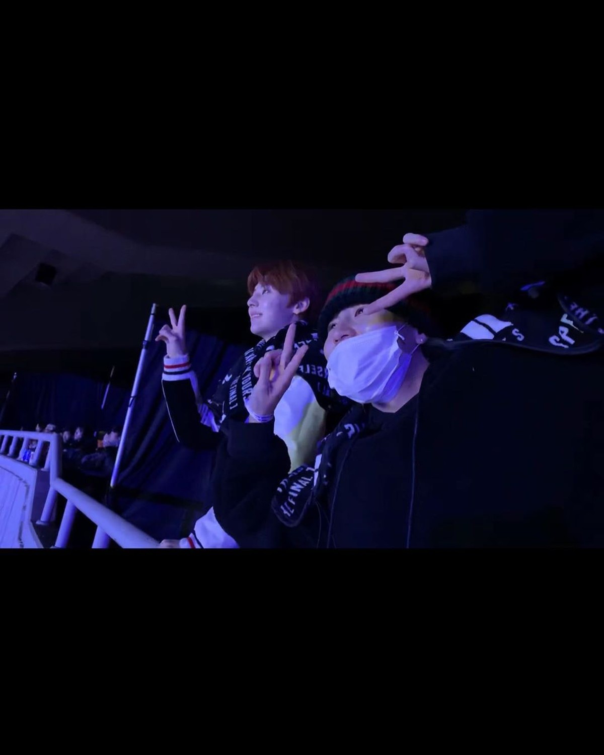 Berteman baik&comma; 8 selebritis terkenal asal Korea Selatan ini menghadiri konser BTS&comma; Speak Yourself&colon; The Final&comma; siapa sajakah mereka&quest;