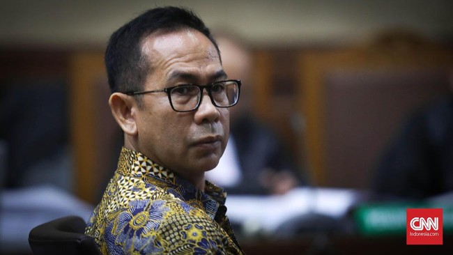 KPK membuka peluang menempuh kasasi untuk kembali menuntut Tubagus Chaeri Wardana dengan jerat Tindak Pidana Pencucian Uang dalam korupsi alat kesehatan.