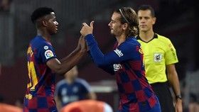 Fan Anggap Griezmann Diabaikan Messi dan Suarez