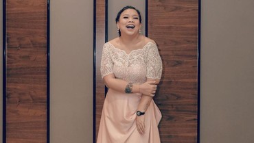 5 Artis yang Betah Melajang di Usia Lebih dari 40 Tahun