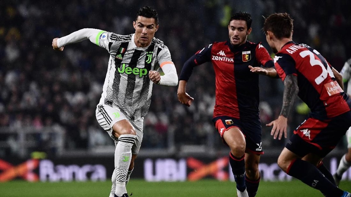 FOTO: Juventus Menang Dramatis Pakai Kostum Baru