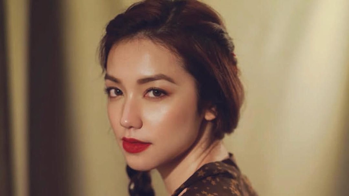 Bukan hanya cantik dan sukses di dunia hiburan&comma; keenam artis berikut ini ternyata juga jago dan menguasai hingga lebih dari tiga bahasa sekaligus&period;