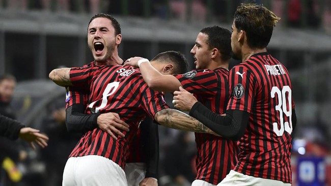 AC Milan akan menjamu Napoli dalam laga Liga Italia. Berikut jadwal siaran langsung laga tersebut.